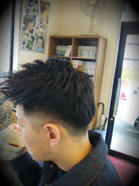 フェードカットは高さだけじゃなく 奥行きを出してあげると立体的でかっこいい hair salon active フェードカットは高さだけじゃなく 奥行きを出してあげると立体的でかっこいい hair salon active