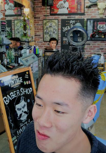 強いくせ毛のせいで もっさり感 がどうにもならない そんな人こそフェードカット ｈａｉｒ ｓａｌｏｎ ａｃｔｉｖｅ