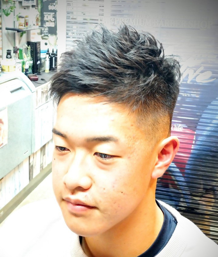 髪を伸ばし始めた高校生はフェードカットがハマる ｈａｉｒ ｓａｌｏｎ ａｃｔｉｖｅ