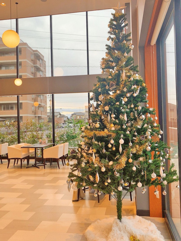 クリスマスツリーが登場しました Ay S Cafe