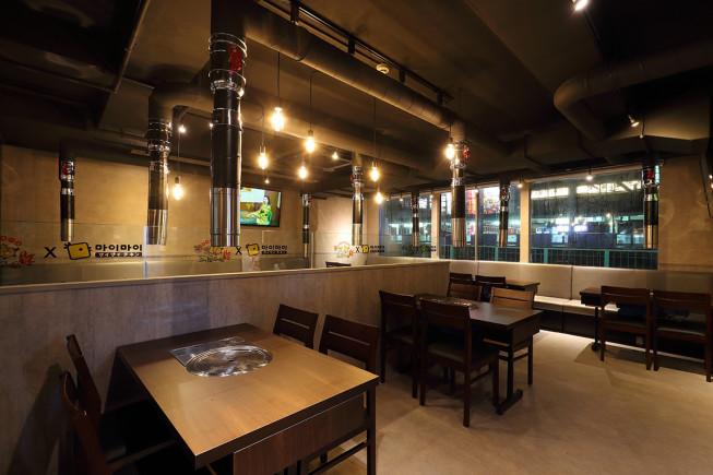 韓国で大人気のチキンブランド マイマイチキン が熟成サムギョプサル専門店 ヨプの王豚塩焼 とコラボして日本初上陸 7月25日 木 オープン Kpopstarz日本語版 Smashing