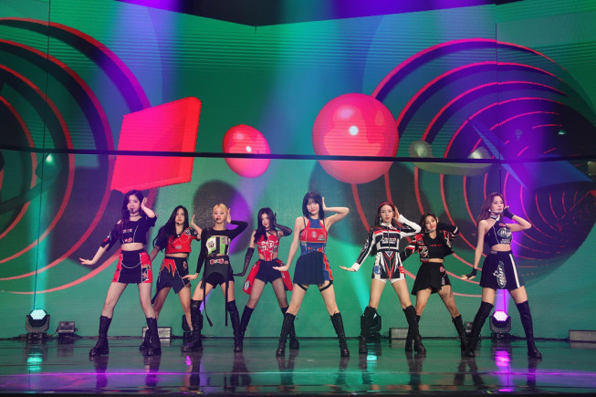 Twice 3月6日新体感ライブ Connect Special Live Twice In Wonderland 生配信ライブ実施 5月12日に新曲 Kura Kura リリース発表 Kpopstarz日本語版 Smashing Twice 3月6日新体感ライブ Connect Special Live Twice In Wonderland 生配信ライブ実施 5月12日に新曲 Kura Kura リリース発表 Kpopstarz日本語版 Smashing