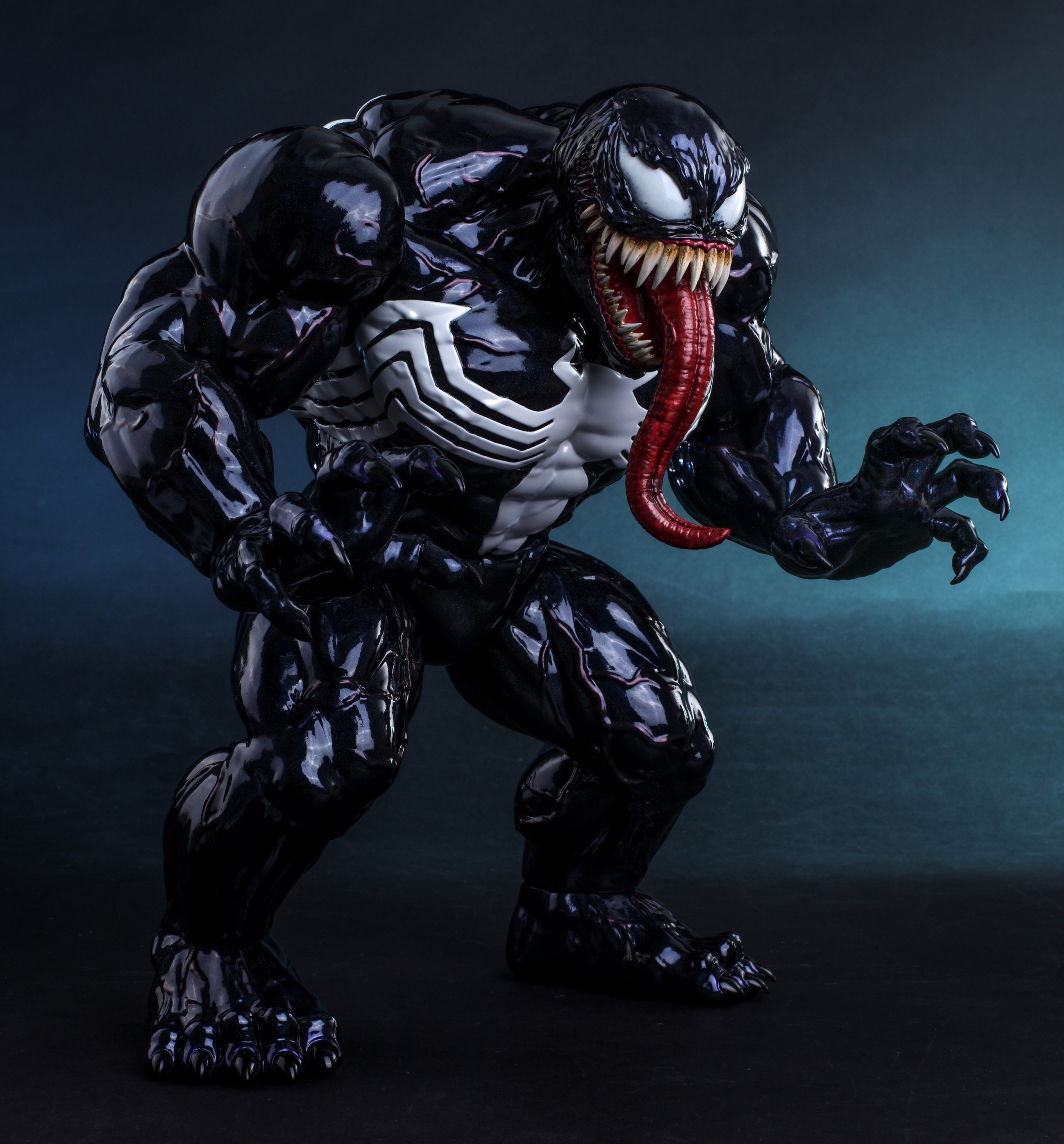 INSTINCTOY × HOTTOYS 【VENOM】 カーネイジ ver. | www.jarussi.com.br