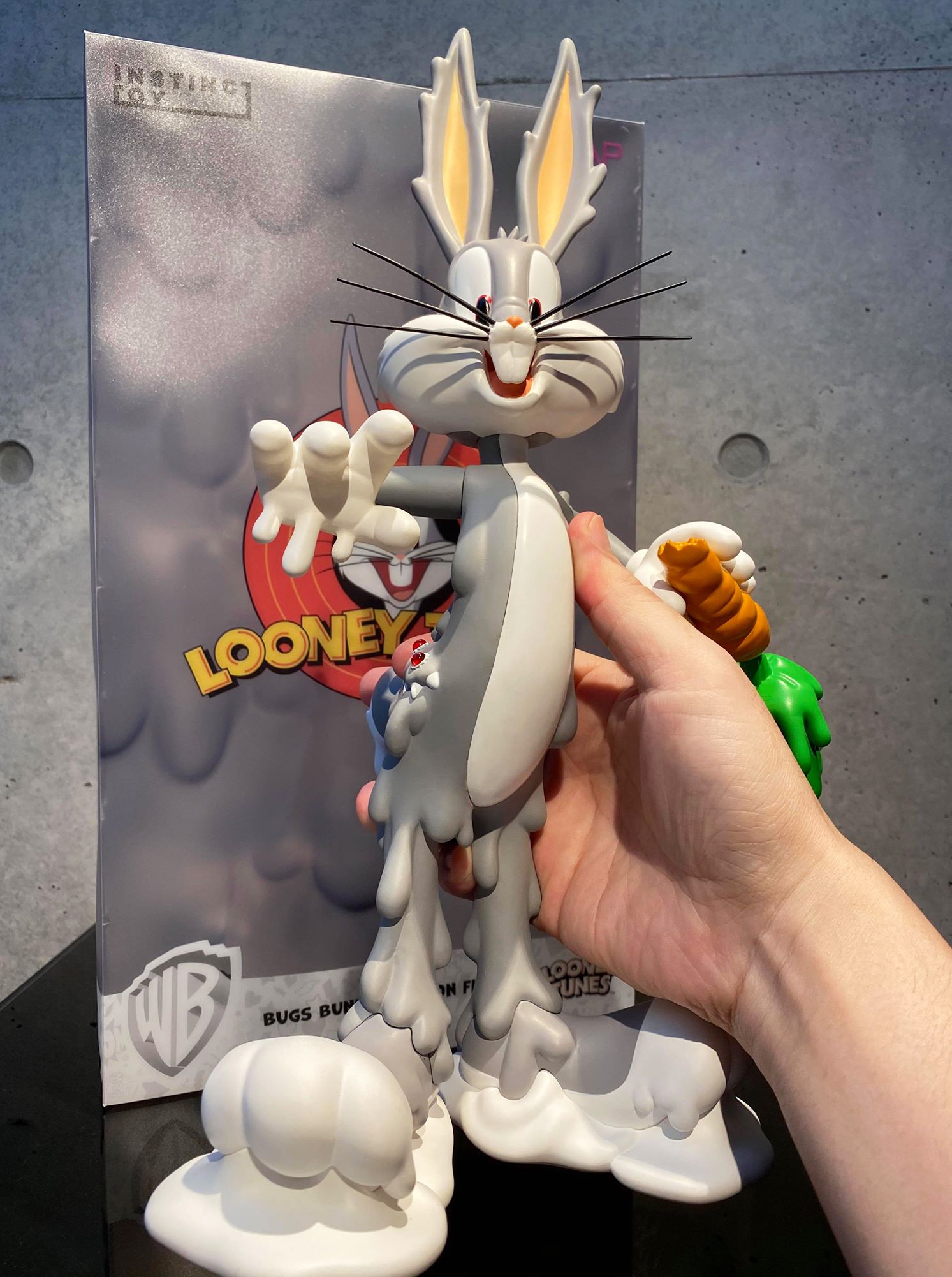 INSTINCTOY Bugs Bunny Erosion  1st color