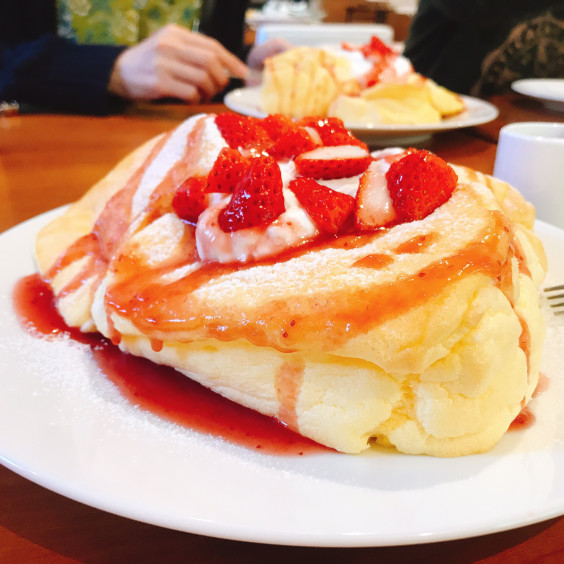 農園いちごの森のふわふわ苺のパンケーキ 長崎のごはんメモ