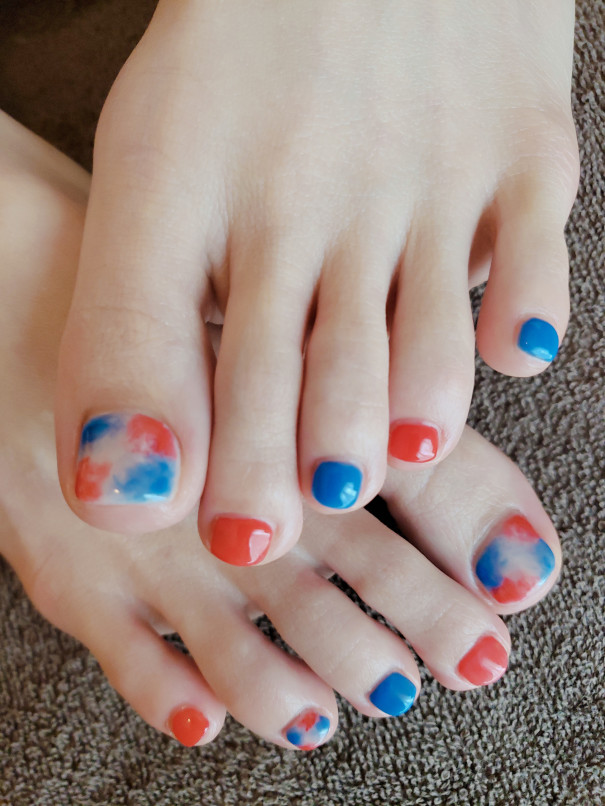 レッド ブルー 夏ネイル Private Salon Cocore Nail Yomogi