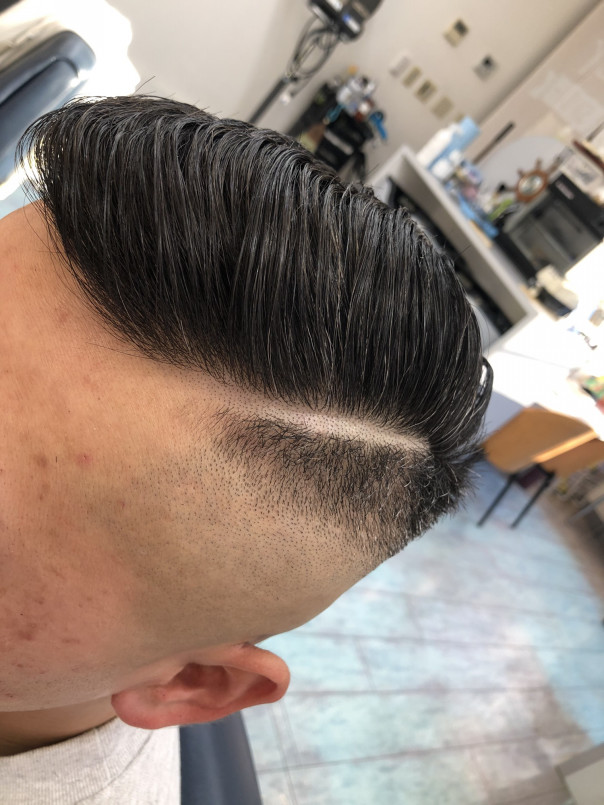 スキンフェード ハードパート ポンパドール カットスペース ｋ ｰ Barber Shop 横浜市港南区の理容室 上永谷と下永谷の中間地にある理髪店です フェードカットやスキンフェードなどのメンズカットに定評あり 駐車場２台分完備