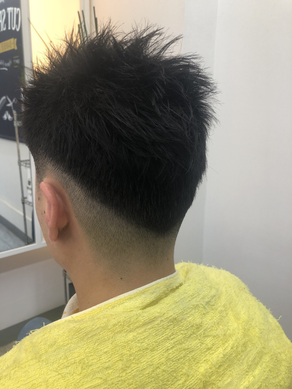 パパと一緒 キッズカット やり過ぎないスリーブロック カットスペース K Barber Shop 横浜市港南区の理容室 上永谷と下永谷の中間地にある理髪店です フェードカットやスキンフェードなどのメンズカットに定評あり 駐車場２台分完備