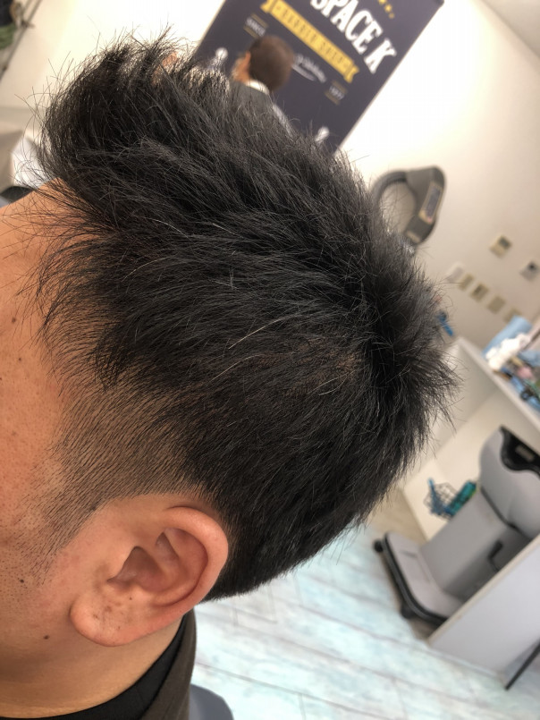 メンズ ショート ソフトモヒカン ツーブロック カットスペース K Barber Shop 横浜市港南区の理容室 上永谷と下永谷の中間地にある理髪店です フェードカットやスキンフェードなどのメンズカットに定評あり 駐車場２台分完備
