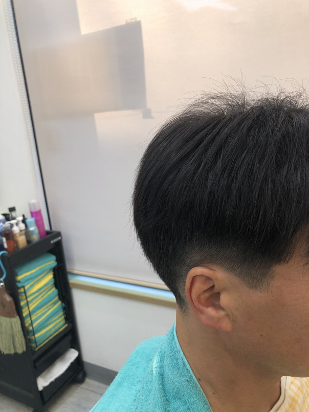 メンズ ミディアムカット 総バサミ 理容師試験 カットスペース K Barber Shop 横浜市港南区の理容室 上永谷と下永谷の中間地にある理髪店です フェードカットやスキンフェードなどのメンズカットに定評あり 駐車場２台分完備