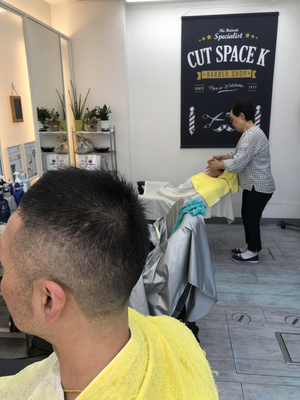 ご夫婦で カットスペース K Barber Shop 横浜市港南区の理容室 上永谷と下永谷の中間地にある理髪店です フェードカットやスキンフェードなどのメンズカットに定評あり 駐車場２台分完備