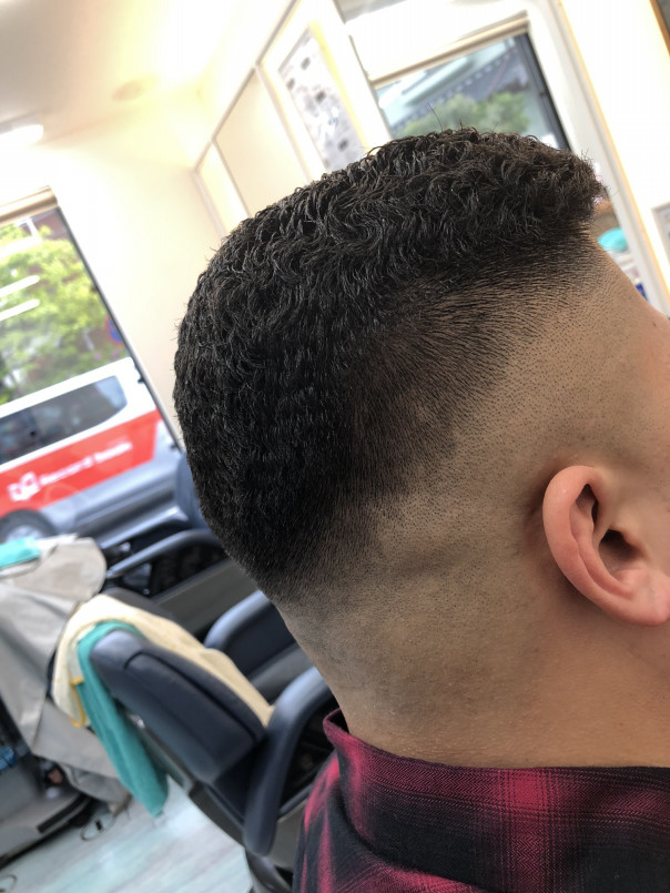 お手入れ簡単 若者を中心にブーム 濡れパン スキンフェード Barberスタイル カットスペース K Barber Shop 横浜市港南区の理容室 上永谷と下永谷の中間地にある理髪店です フェードカットやスキンフェードなどのメンズカットに定評あり 駐車場2台分完備 お手入れ簡単 若者を中心にブーム 濡れパン スキンフェード Barberスタイル カットスペース K Barber Shop 横浜市港南区の理容室 上永谷と下永谷の中間地にある理髪店です フェードカットやスキンフェードなどのメンズカットに定評あり 駐車場2台分完備