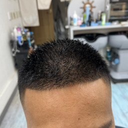 ボウズ おしゃれ坊主フェード カットスペース K Barber Shop 横浜市港南区の理容室 上永谷と下永谷の中間地にある理髪店です フェードカットやスキンフェードなどのメンズカットに定評あり 駐車場２台分完備