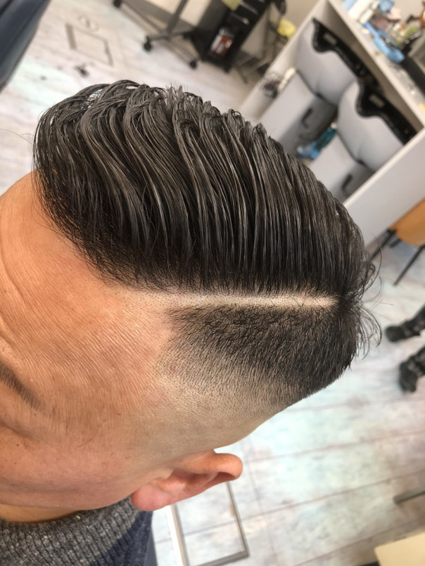 スキンフェード ハードパート ポンパドール カットスペース K Barber Shop 横浜市港南区の理容室 上永谷と下永谷の中間地にある理髪店です フェードカットやスキンフェードなどのメンズカットに定評あり 駐車場2台分完備 スキンフェード ハードパート ポンパドール カットスペース K Barber Shop 横浜市港南区の理容室 上永谷と下永谷の中間地にある理髪店です フェードカットやスキンフェードなどのメンズカットに定評あり 駐車場2台分完備