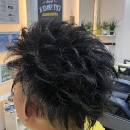 K S Note ページ80 カットスペース ｋ ｰ Barber Shop 横浜市港南区の理容室 上永谷と下永谷の中間地にある理髪店です フェードカットやスキンフェードなどのメンズカットに定評あり 駐車場２台分完備
