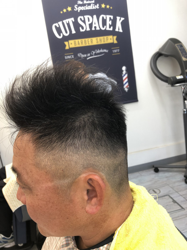 10秒で白髪染め カットスペース K Barber Shop 横浜市港南区の理容室 上永谷と下永谷の中間地にある理髪店です フェード カットやスキンフェードなどのメンズカットに定評あり 駐車場２台分完備