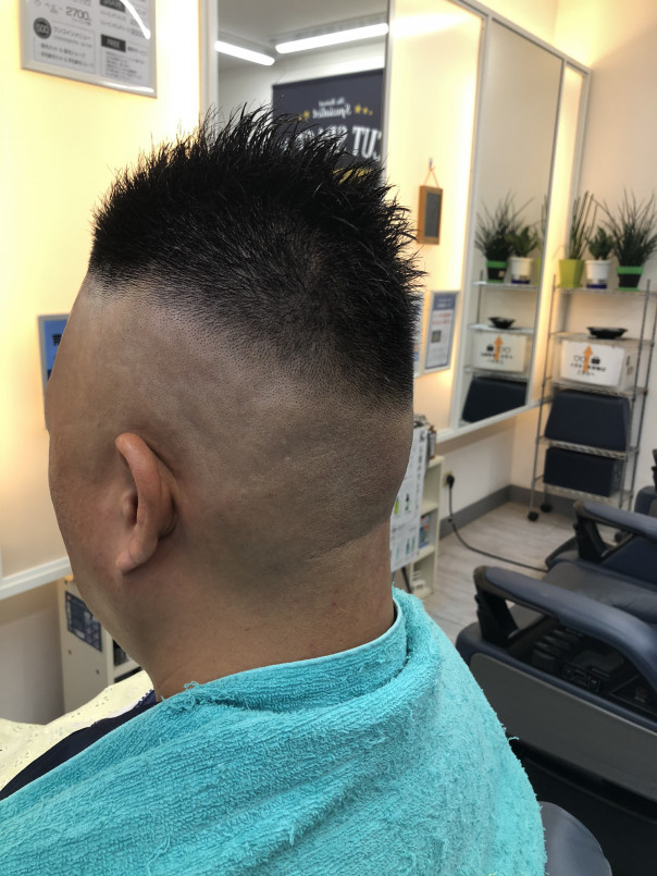 ハイスキンフェード ソフトモヒカン カットスペース K Barber Shop 横浜市港南区の理容室 上永谷と下永谷の中間地にある理髪店です フェードカットやスキンフェードなどのメンズカットに定評あり 駐車場２台分完備