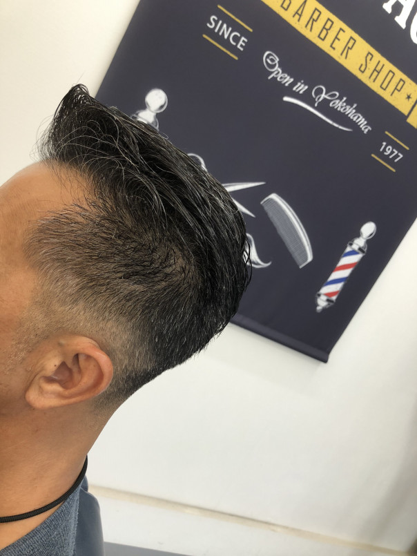 シンメトリーの為のツーブロック フェードカット カットスペース ｋ ｰ Barber Shop 横浜市港南区の理容室 上永谷と下永谷の中間地にある理髪店です フェードカットやスキンフェードなどのメンズカットに定評あり 駐車場２台分完備