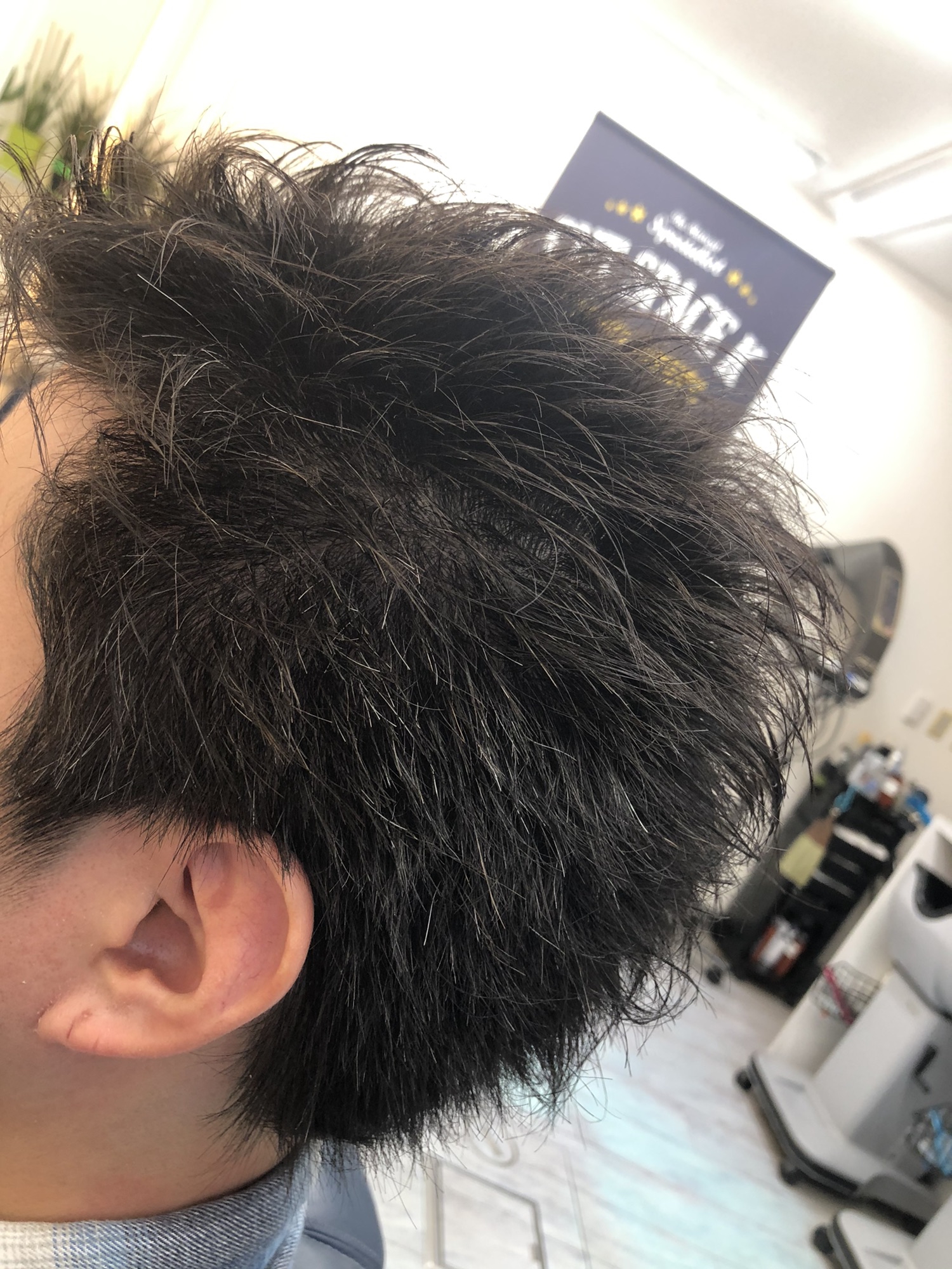 膨らむ髪質 毛量をメリットにするカット カットスペース ｋ ｰ Barber Shop 横浜市港南区の理容室 上永谷と下永谷の中間地にある理髪店です フェードカットやスキンフェードなどのメンズカットに定評あり 駐車場２台分完備