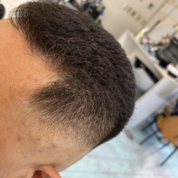 スキンフェード カットスペース ｋ ｰ Barber Shop 横浜市港南区の理容室 上永谷と下永谷の中間地にある理髪店です フェードカットやスキンフェードなどのメンズカットに定評あり 駐車場２台分完備