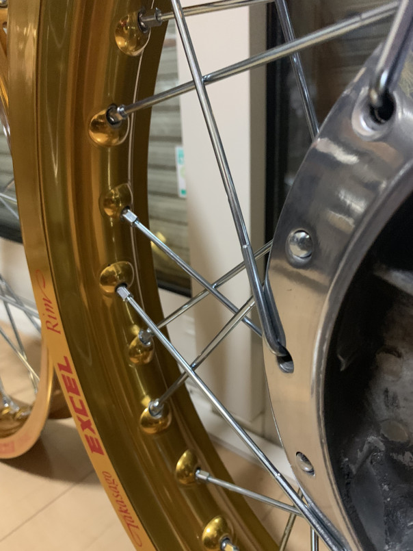 gt380 Excel ゴールドリム スポーク張り替え | スポーク張り替え専門店 