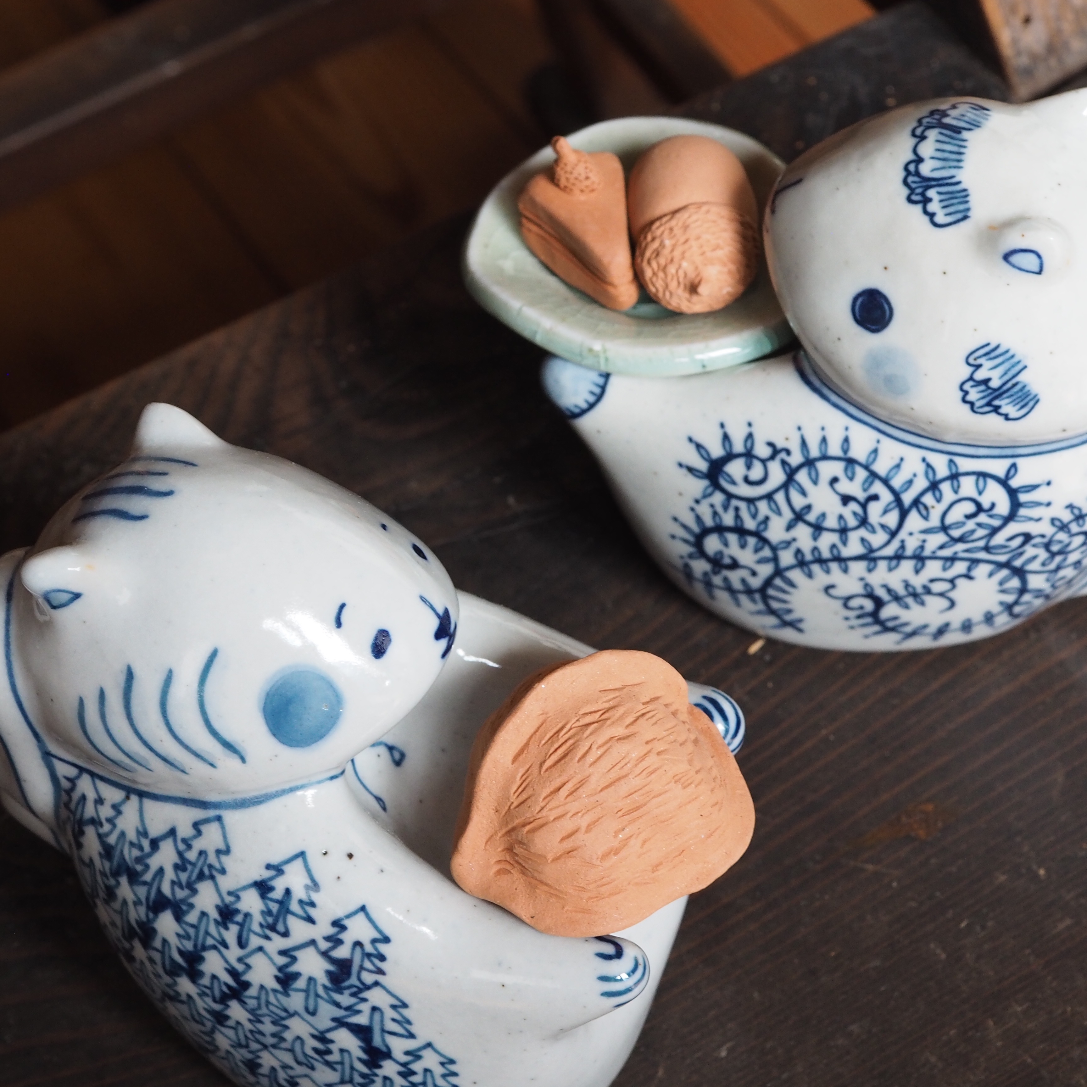 陶芸作家のかわいい工芸品　大家族セット かわいいリスのアロマ陶人形 | Iba Crafters