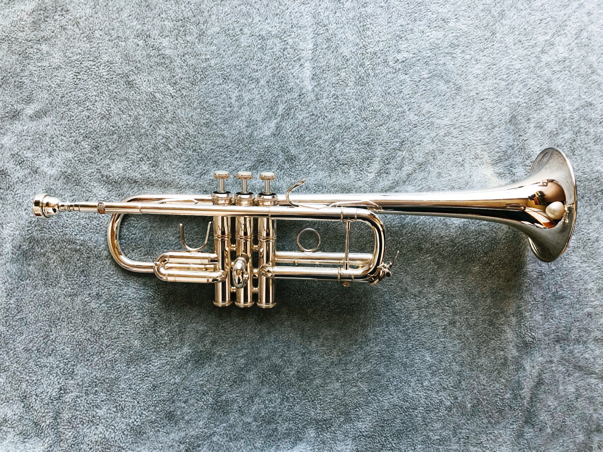 B♭トランペット - 金管楽器
