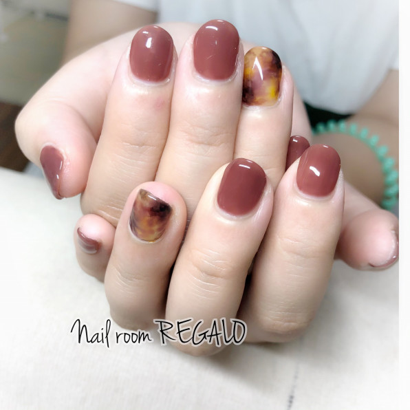 べっ甲とモーヴピンク パラジェル登録店 手の病院サロン Nail Room Regalo ネイルルームレガロ 寝屋川市香里園