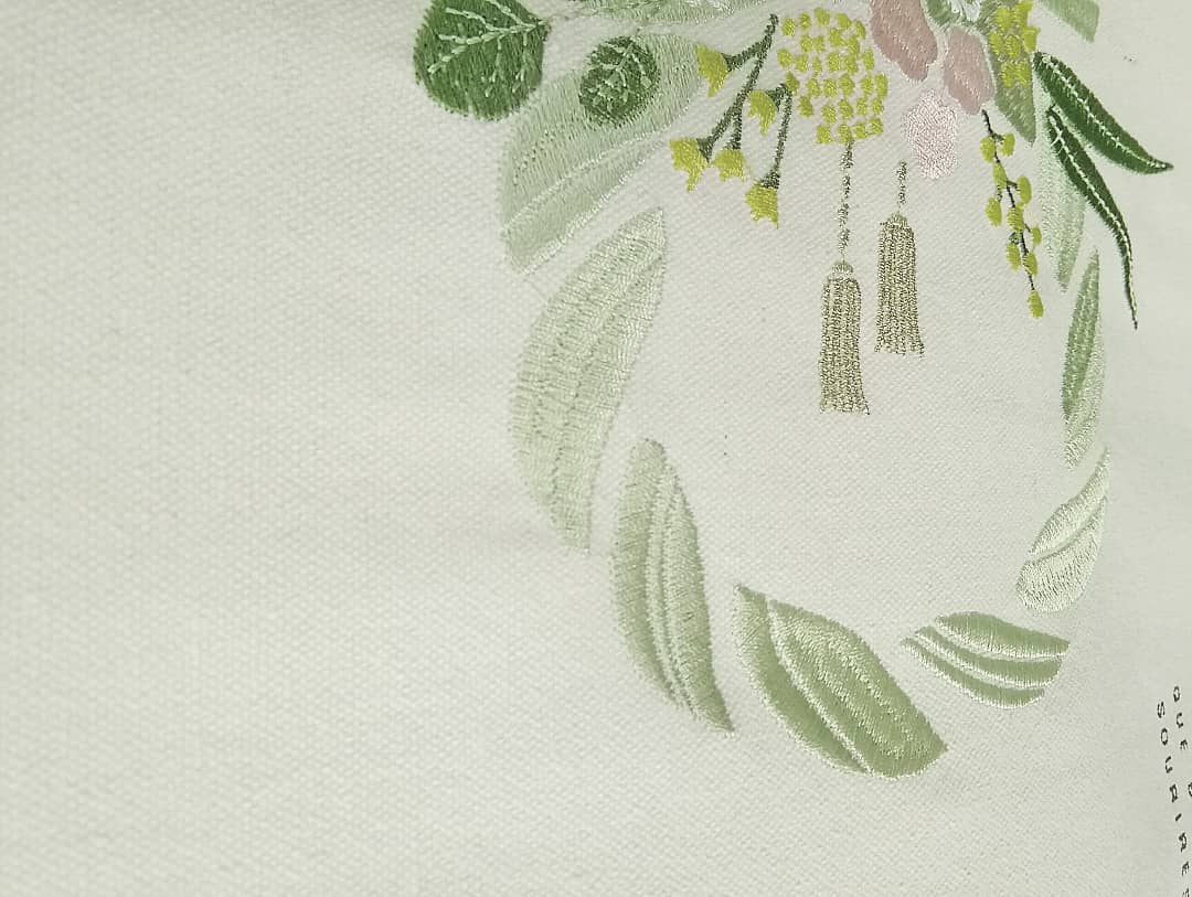 刺繍のお正月タペストリー | コトノハ贈りもの店