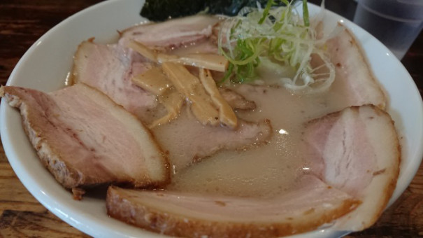 中央林間 ラーメン岩佐 塩とんこつチャーシュー 年3月末までの野郎飯 中央林間 ラーメン岩佐 塩とんこつチャーシュー 年3月末までの野郎飯