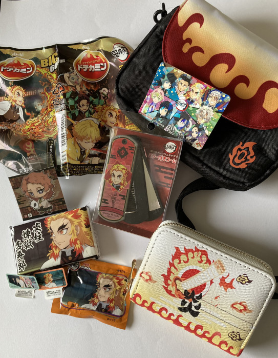 祝 劇場版鬼滅の刃 無限列車編 興行収入400億突破 タケダサチコ World