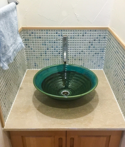 鮮やかなグリーンが爽やかな洗面所 を施工事例ページに追加しました といれたすブログ 鮮やかなグリーンが爽やかな洗面所 を施工事例ページに追加しました といれたすブログ