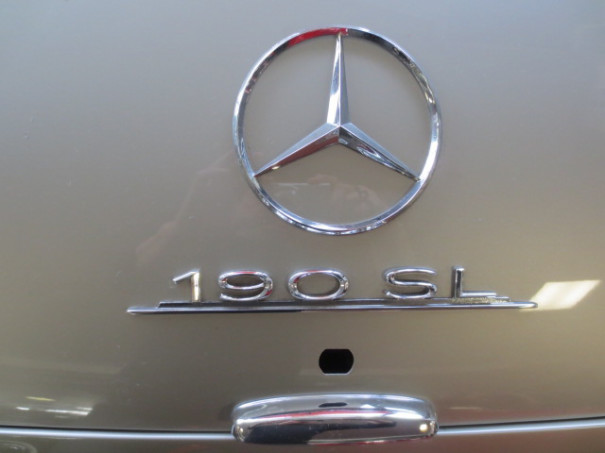 メルセデスベンツ190SL（フルレストア） | メルセデス夢工房LL 