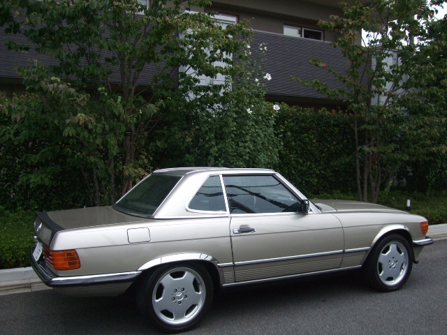 メルセデスベンツW107(86yシャンパンゴールド） | メルセデス夢工房LL
