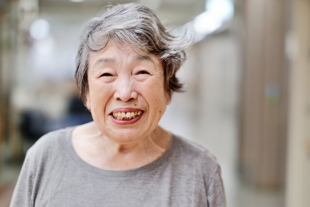 笑わない人は死亡のリスクが1 95倍になる 西田整骨院 宇治市小倉の治る整体 接骨院