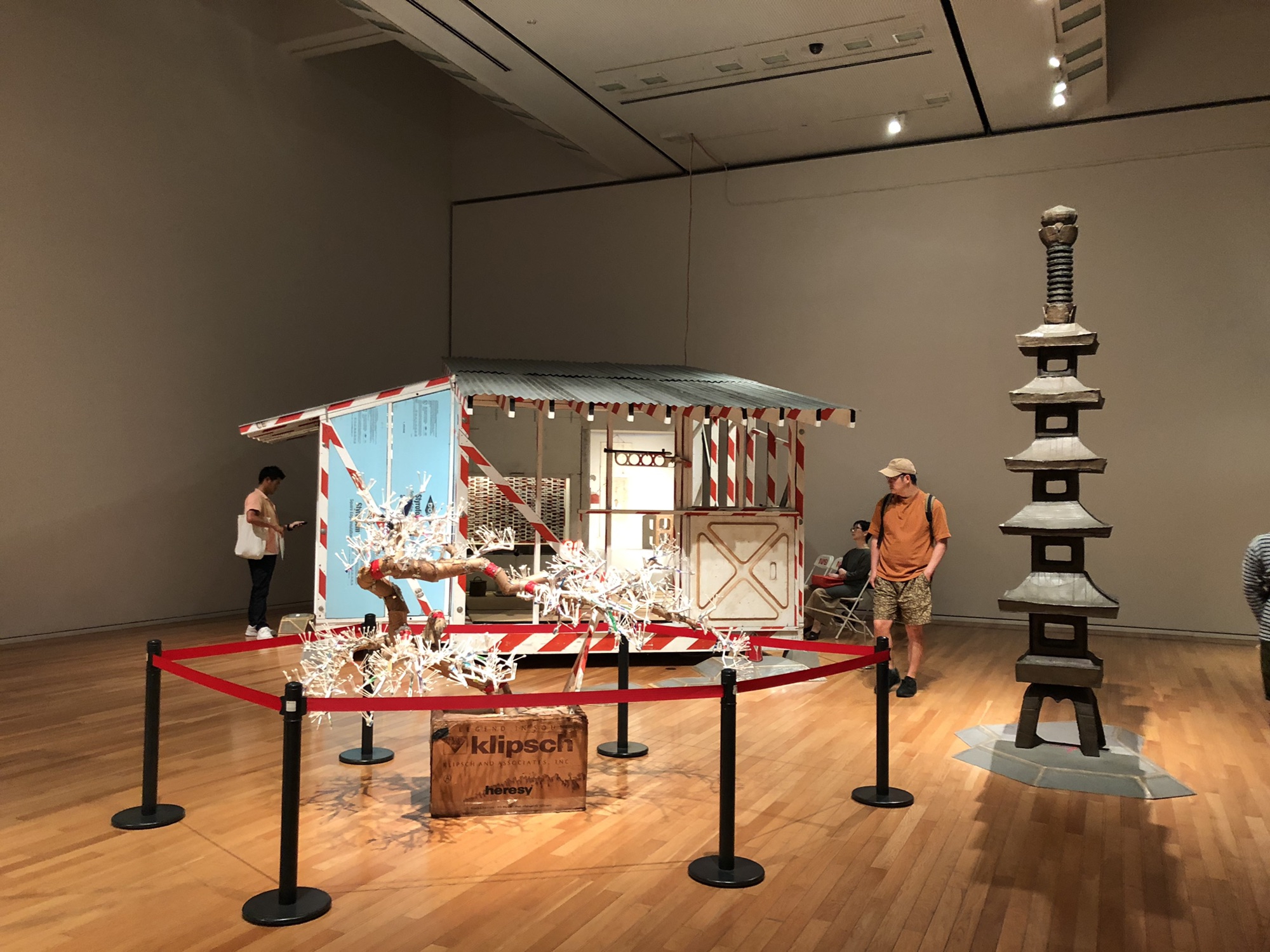 トム・サックス　ティーセレモニー展Tom Sachs: Tea Ceremony トム・サックス ティーセレモニー展Tom Sachs: Tea Ceremony