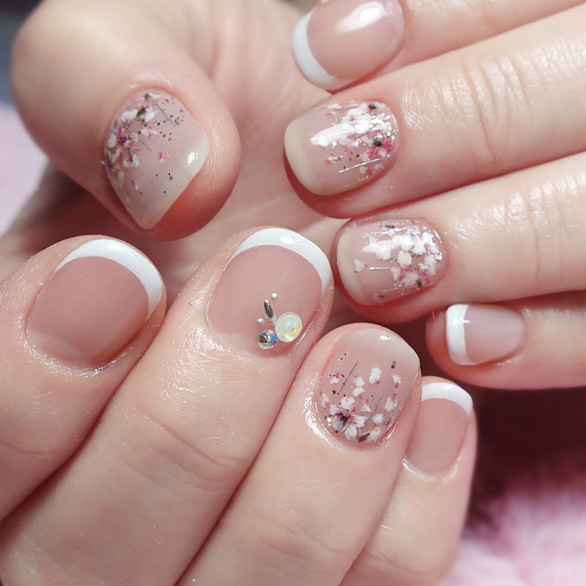 About Nailsalon Mochi