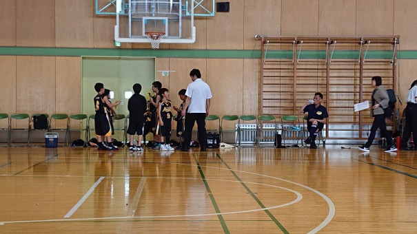 5 5は由井一ファンキーズさん招待試合でした 緑が丘エンジェルス男子 八王子 ミニバス