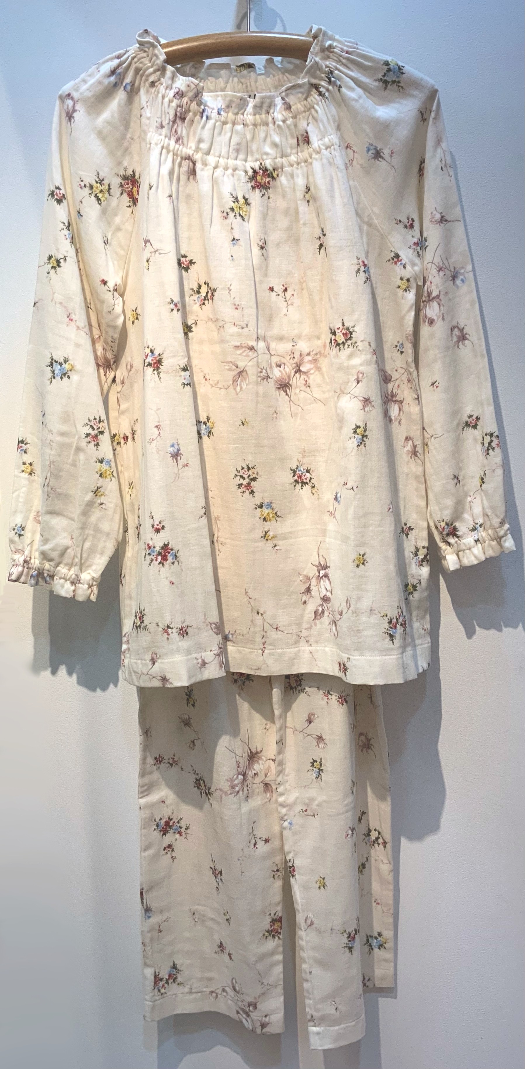 幸せなふたりに贈る結婚祝い イクコ】花柄ネグリジェ 【あいこ様専用 新規入荷 イクコ】花柄ネグリジェ 【あいこ様専用】【IKUKO パジャマ