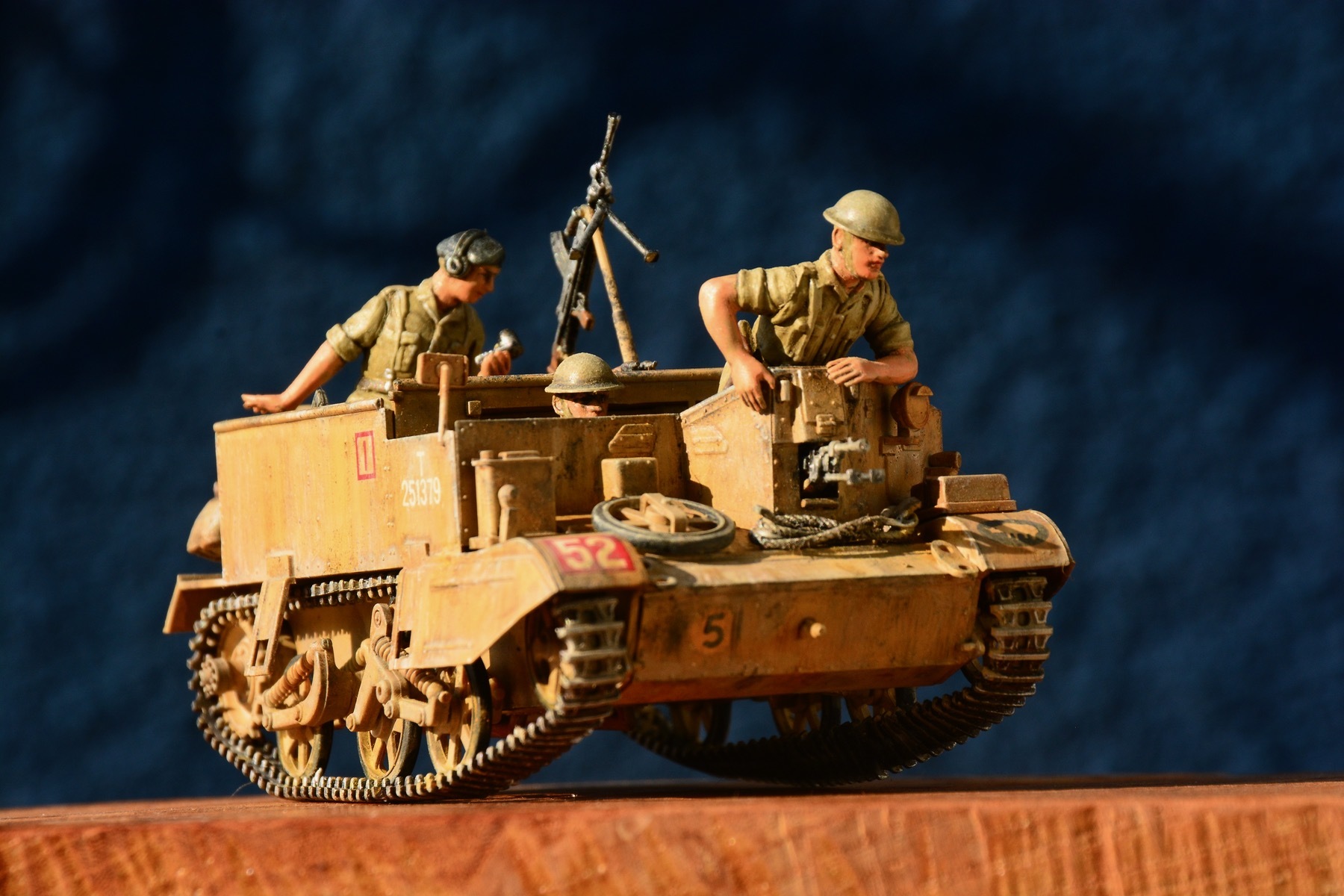 戦車塗装] ブレンガンキャリアーを砂漠風にウェザリングする | Learn 