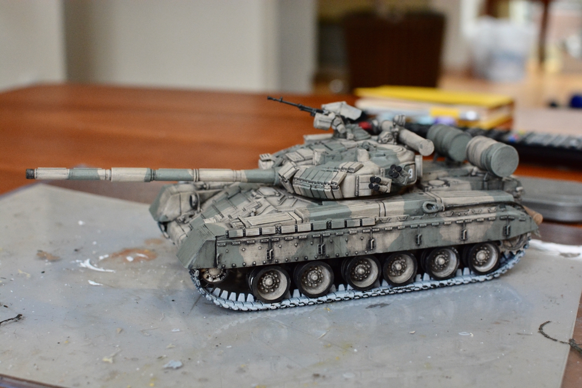 Skif の ロシア戦車 T-80BV (1/35) を製作・塗装する | Learn and Be Curious