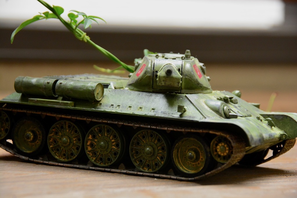 プラウダのT34/76夏季塗装を荒々しくウェザリングする | Learn and Be