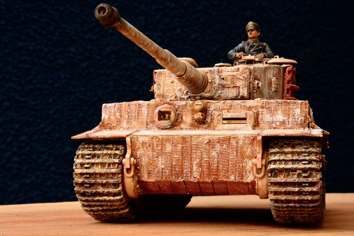 戦車塗装] ティーガーⅠ後期型を冬季塗装+ツィメリットコーティング