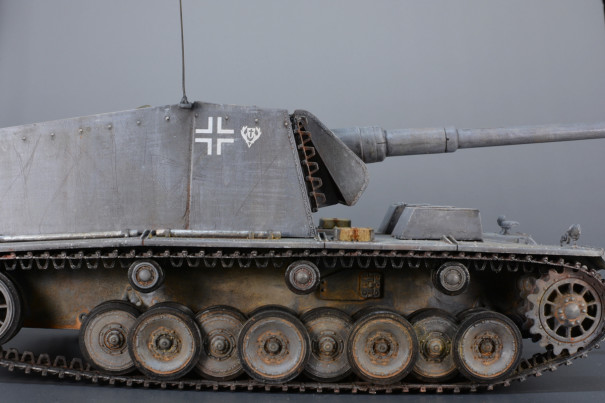 戦車模型 Stureremil を素敵なジャーマングレイに塗装する 前編 Learn And Be Curious