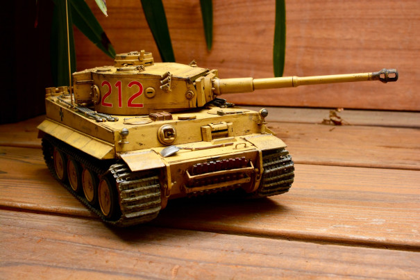 戦車塗装 黒森峰ティーガー をイタレリのe型で製作しました Learn And Be Curious