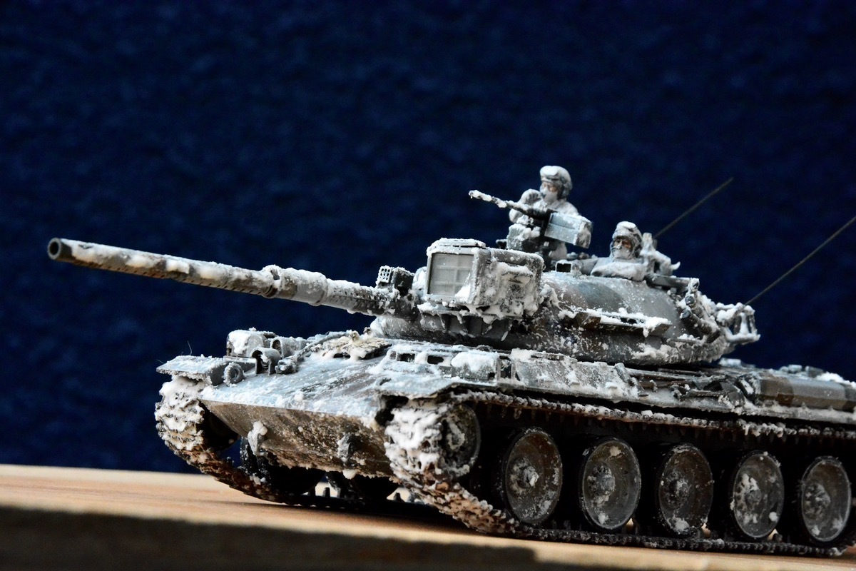 完成品　陸上自衛隊　冬季迷彩　74式戦車 戦車塗装] 陸自の74式戦車を冬季迷彩で作る（後編） | Learn and