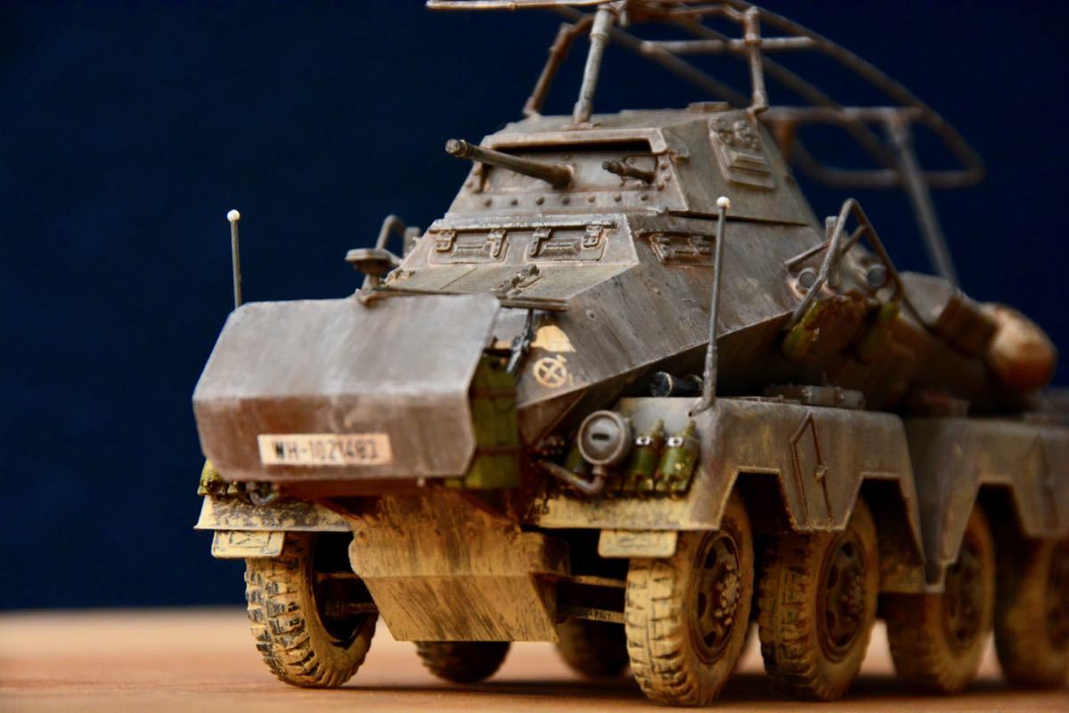 ドイツの8輪重装甲車 (Sd.Kfz.234)で初の車両塗装に挑む | Learn and