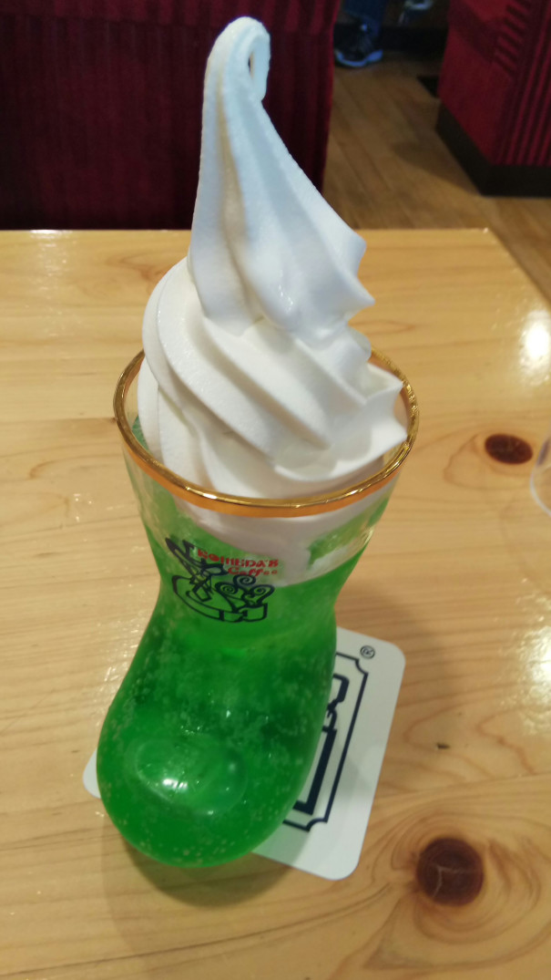 コメダ メロン ソーダ