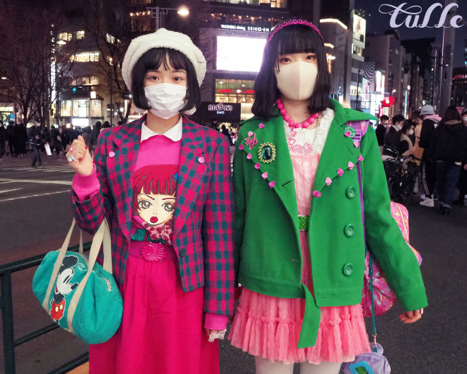 Snap110 ヴィヴィッドなピンク グリーンがお揃いの古着コーデ Tulle チュール