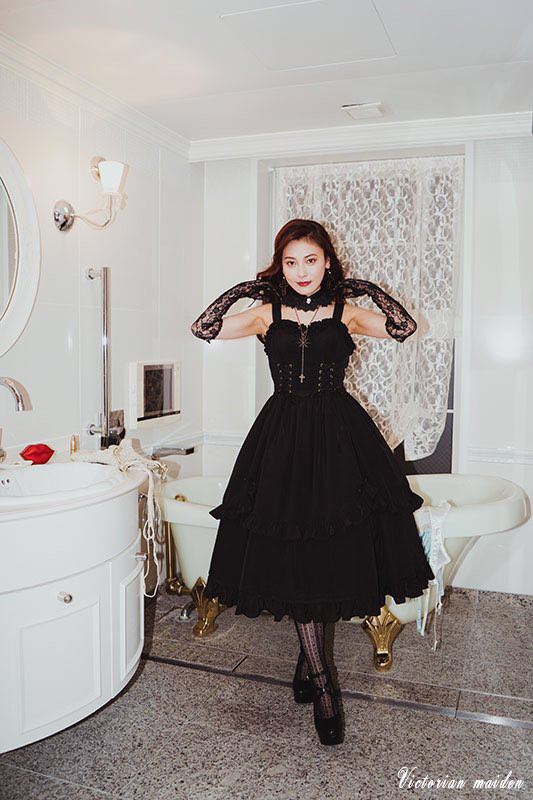 Victorian maiden」からラグジュアリーな“BURLESQUE DOLL”シリーズ全3  